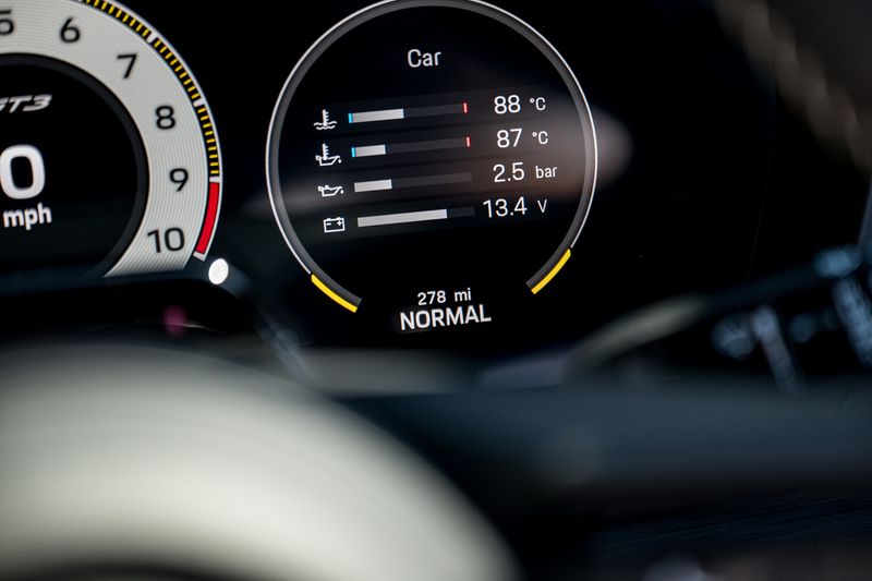 Porsche 911 (992.2) GT3 Touring