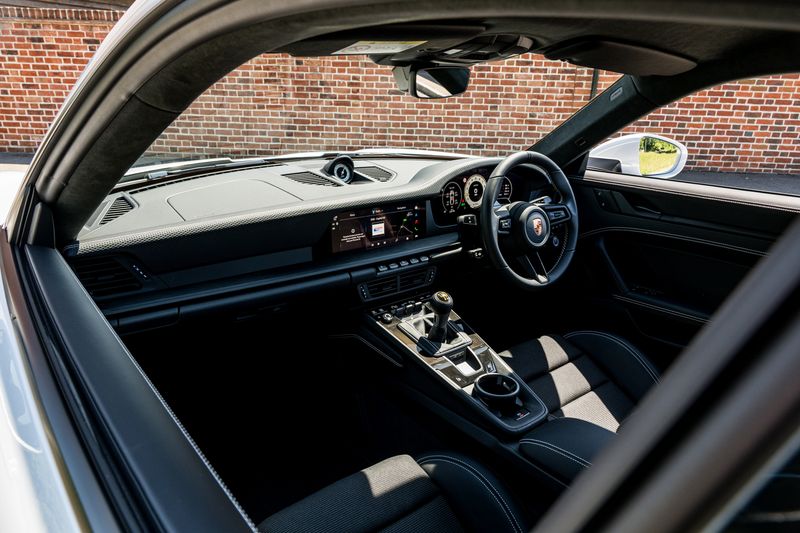 Porsche 911 (992.2) GT3 Touring