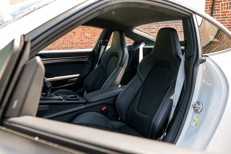 Porsche 911 (992.2) GT3 Touring