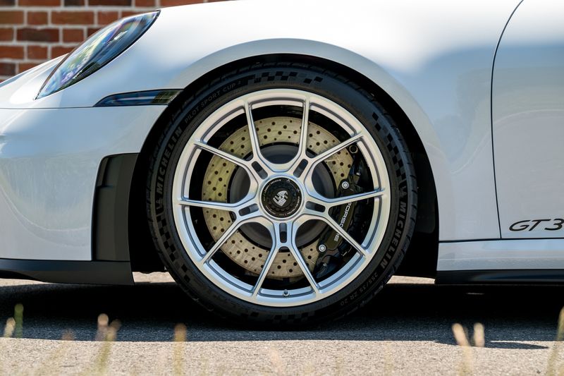 Porsche 911 (992.2) GT3 Touring