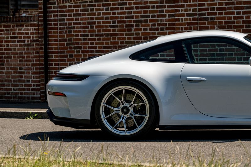 Porsche 911 (992.2) GT3 Touring