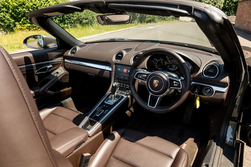 Porsche 718 Boxster 2.0 T PDK