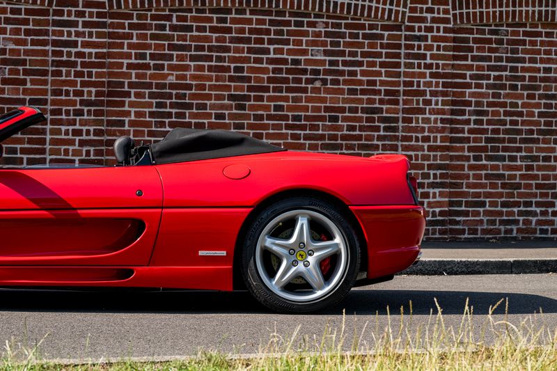 Ferrari 355 F1 Spider (RHD) Fiorano Handling Pack