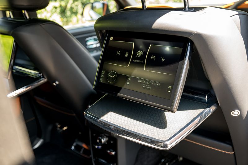 Rolls Royce CULLINAN BLACK BADGE AUTO
