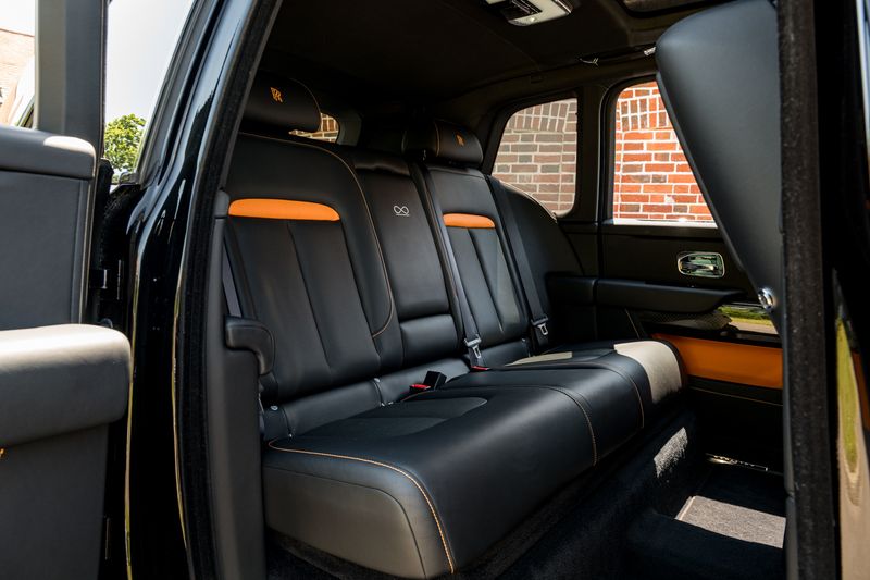 Rolls Royce CULLINAN BLACK BADGE AUTO