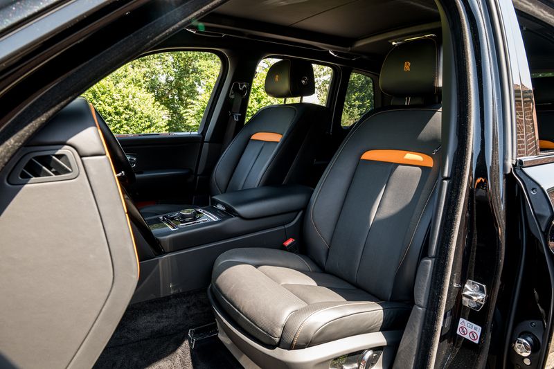 Rolls Royce CULLINAN BLACK BADGE AUTO