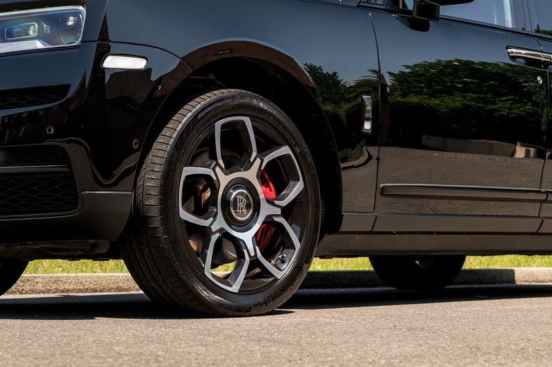 Rolls Royce CULLINAN BLACK BADGE AUTO
