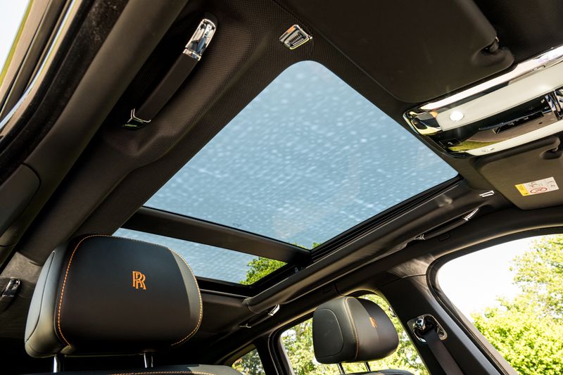 Rolls Royce CULLINAN BLACK BADGE AUTO