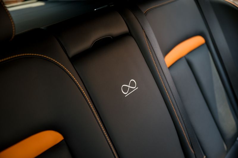 Rolls Royce CULLINAN BLACK BADGE AUTO