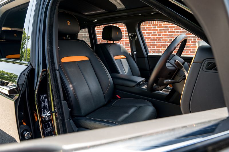 Rolls Royce CULLINAN BLACK BADGE AUTO