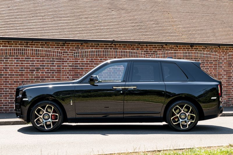 Rolls Royce CULLINAN BLACK BADGE AUTO