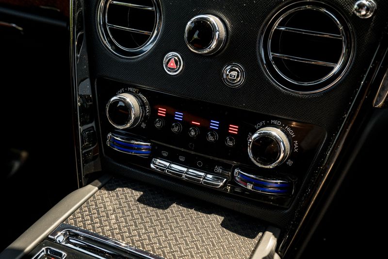 Rolls Royce CULLINAN BLACK BADGE AUTO