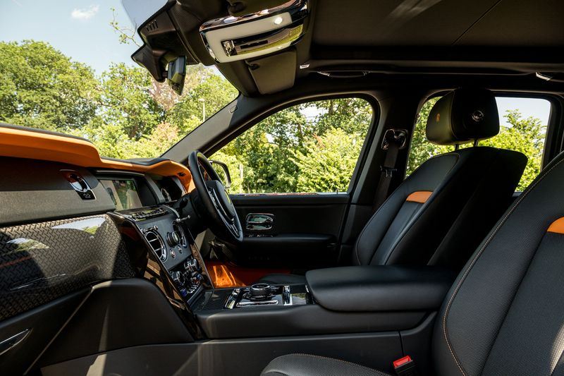 Rolls Royce CULLINAN BLACK BADGE AUTO
