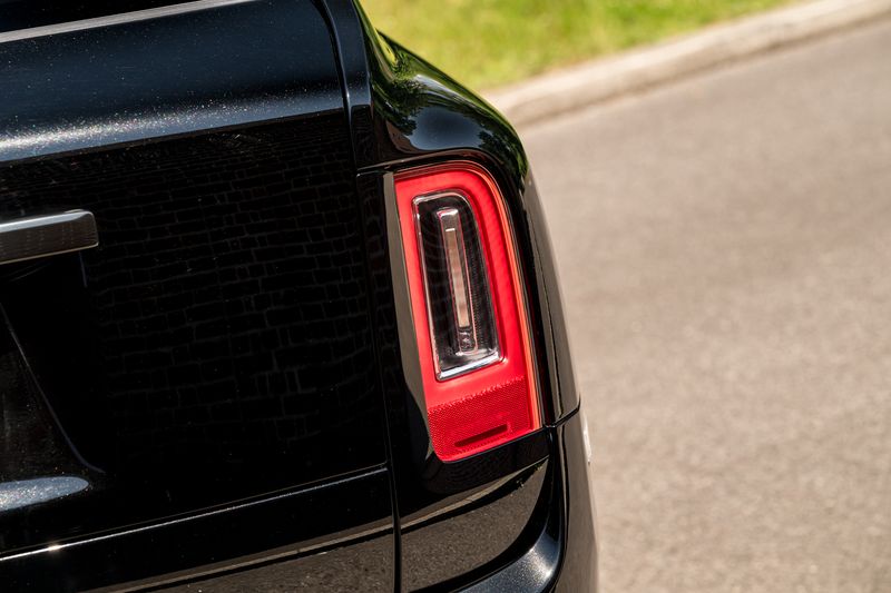 Rolls Royce CULLINAN BLACK BADGE AUTO