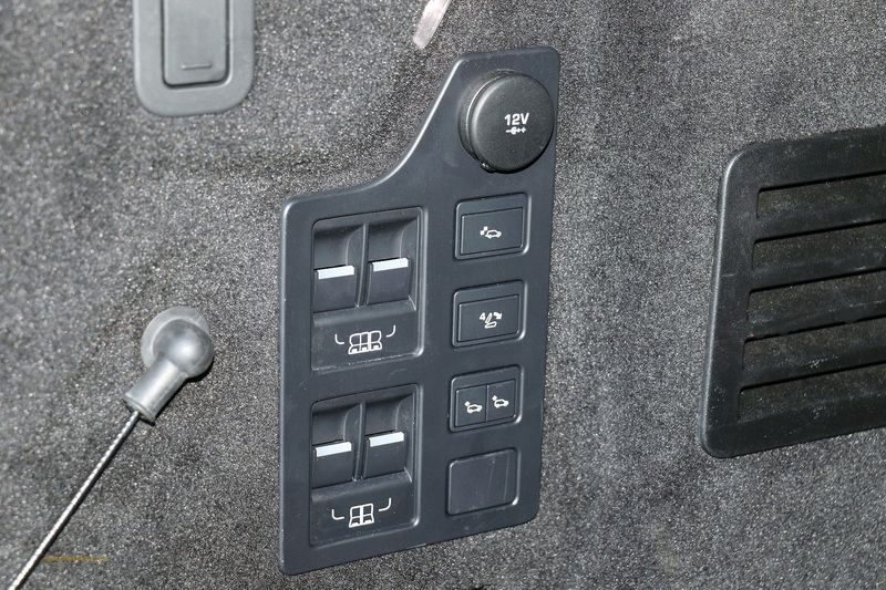 Landrover Discovery Luxury HSE SDV6