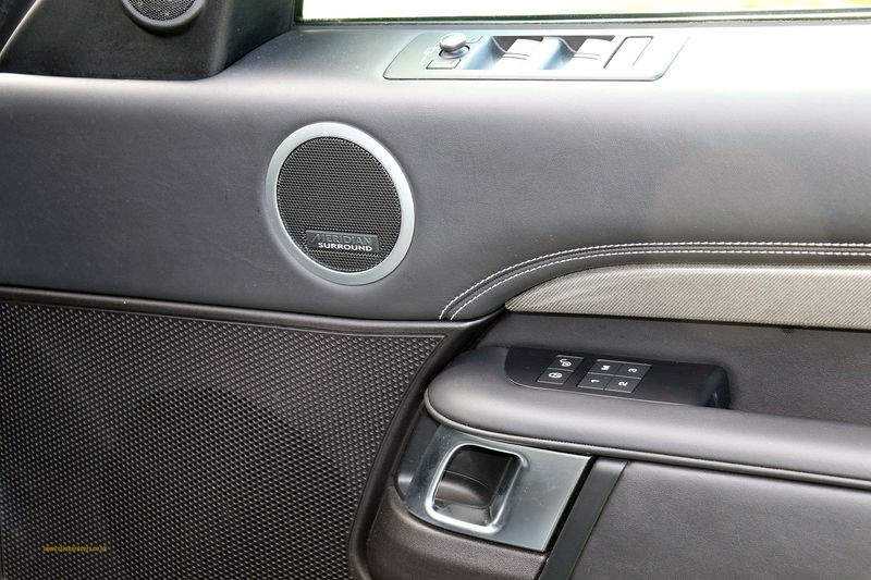 Landrover Discovery Luxury HSE SDV6