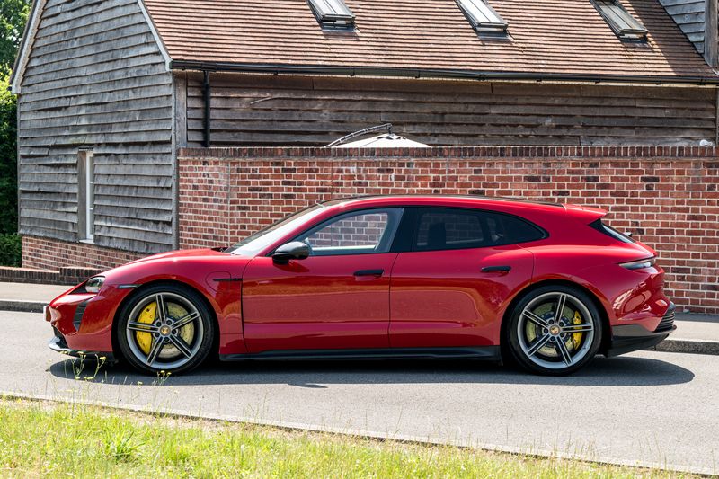 Porsche Taycan Performance Plus Turbo S Sport Turismo (11kW Charger 93.4kWh)