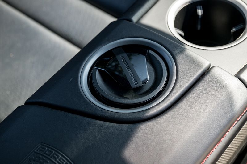 Porsche Taycan Performance Plus Turbo S Sport Turismo (11kW Charger 93.4kWh)