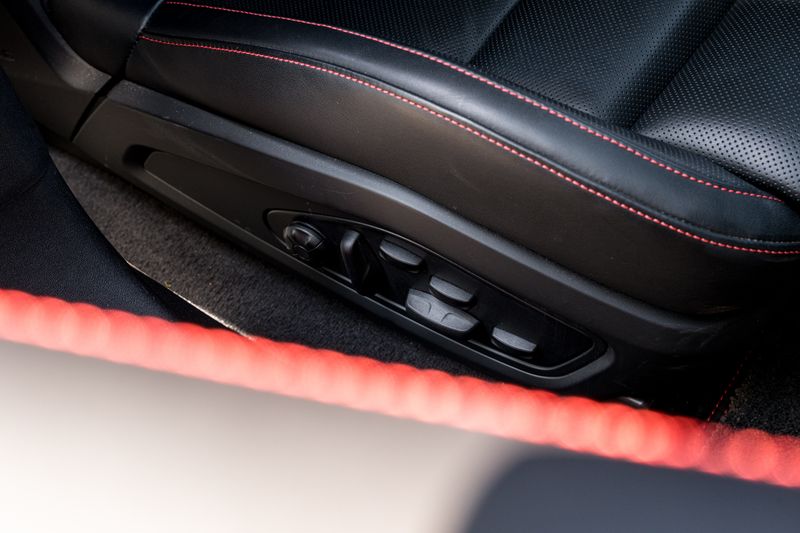 Porsche Taycan Performance Plus Turbo S Sport Turismo (11kW Charger 93.4kWh)