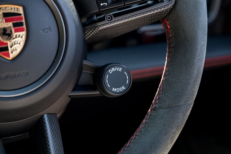 Porsche Taycan Performance Plus Turbo S Sport Turismo (11kW Charger 93.4kWh)