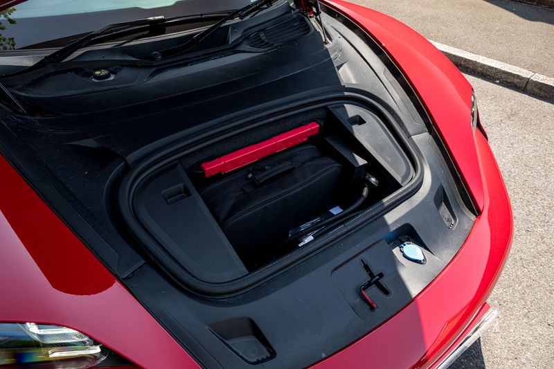 Porsche Taycan Performance Plus Turbo S Sport Turismo (11kW Charger 93.4kWh)