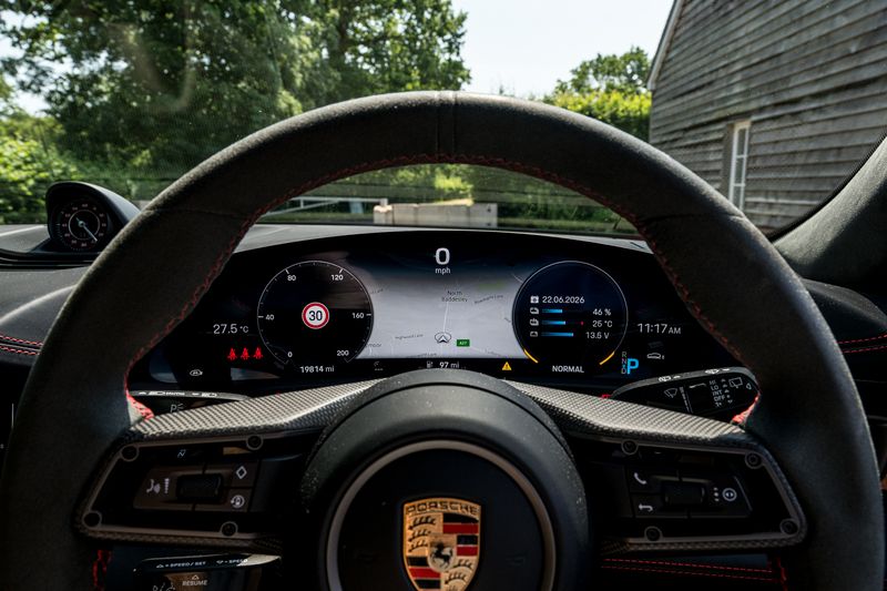 Porsche Taycan Performance Plus Turbo S Sport Turismo (11kW Charger 93.4kWh)