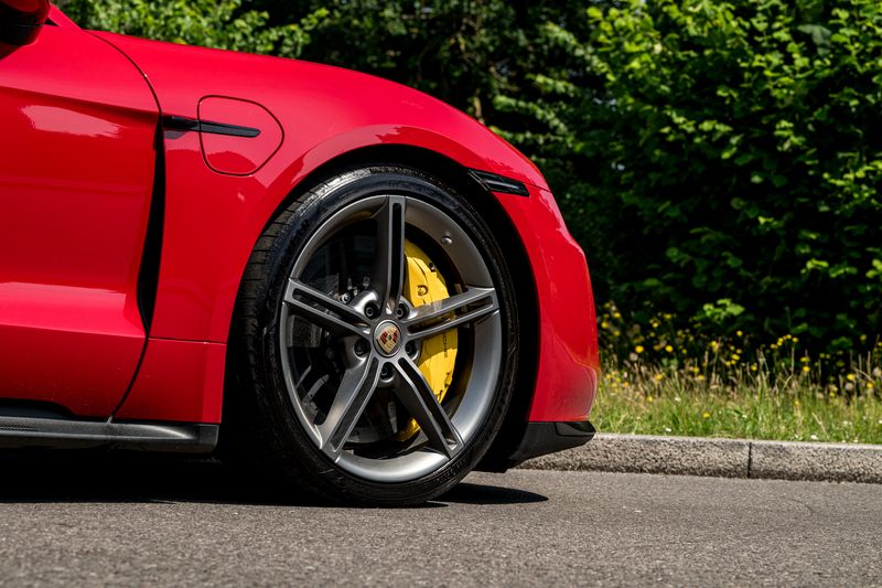 Porsche Taycan Performance Plus Turbo S Sport Turismo (11kW Charger 93.4kWh)