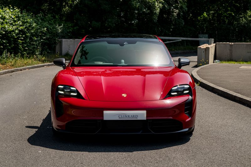 Porsche Taycan Performance Plus Turbo S Sport Turismo (11kW Charger 93.4kWh)