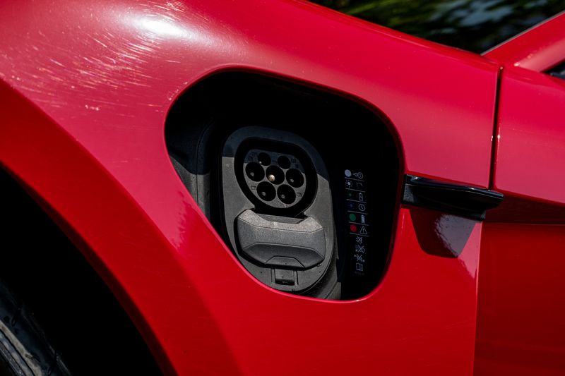 Porsche Taycan Performance Plus Turbo S Sport Turismo (11kW Charger 93.4kWh)