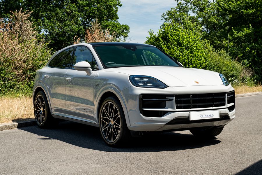 Porsche Cayenne 3.0 V6 E-Hybrid Coupe Petrol Plug-in Hybrid 4WD (Facelift Model)