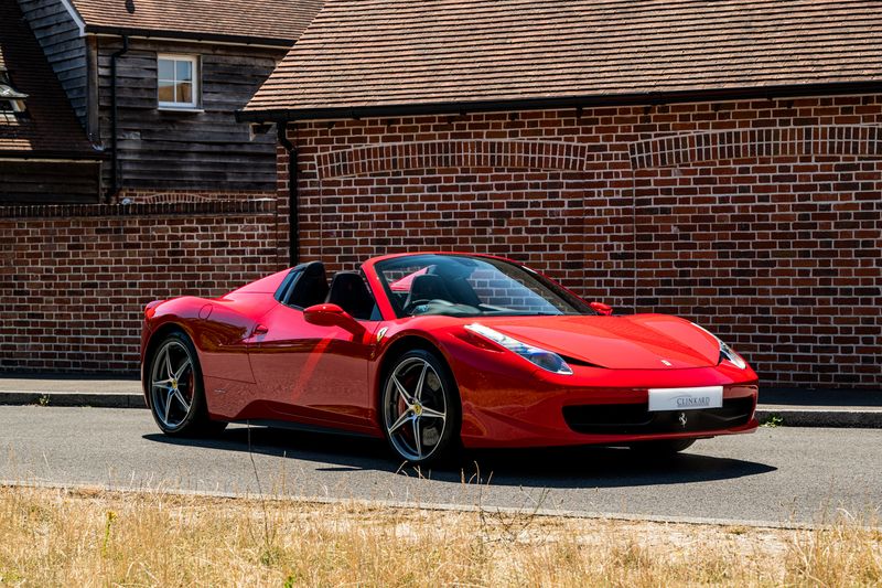 Ferrari 458 4.5 Spider F1 DCT