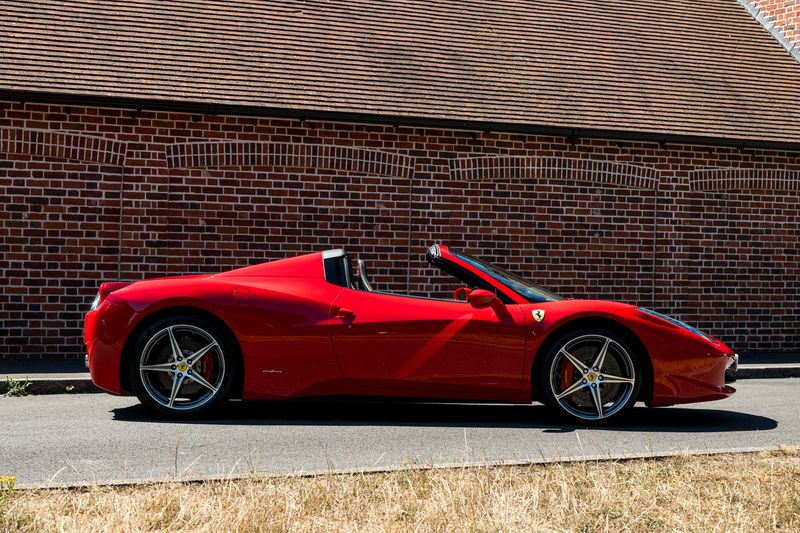 Ferrari 458 4.5 Spider F1 DCT