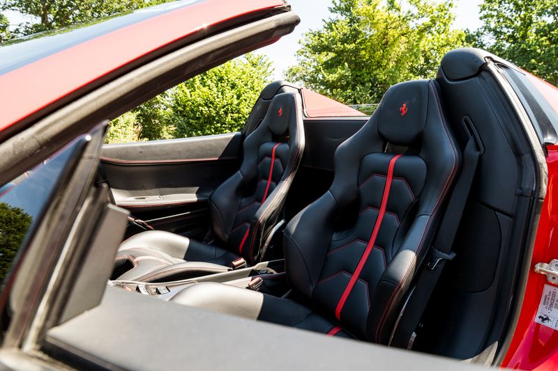 Ferrari 458 4.5 Spider F1 DCT