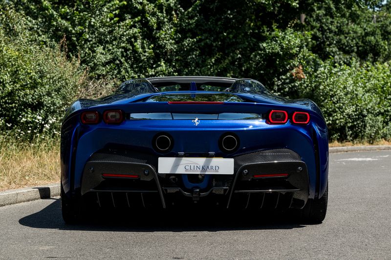 Ferrari SF90 Spider F1 DCT