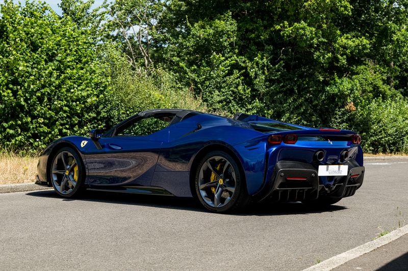 Ferrari SF90 Spider F1 DCT