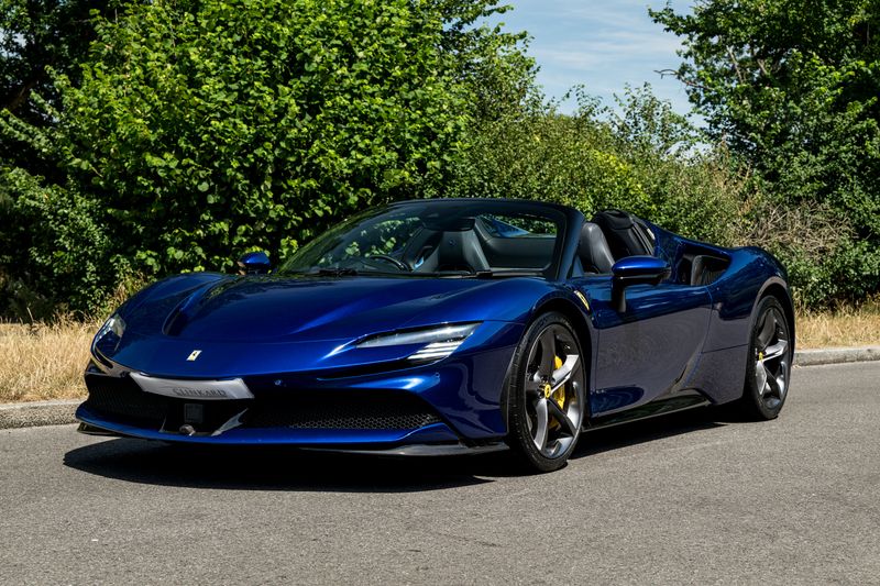 Ferrari SF90 Spider F1 DCT