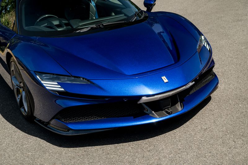 Ferrari SF90 Spider F1 DCT