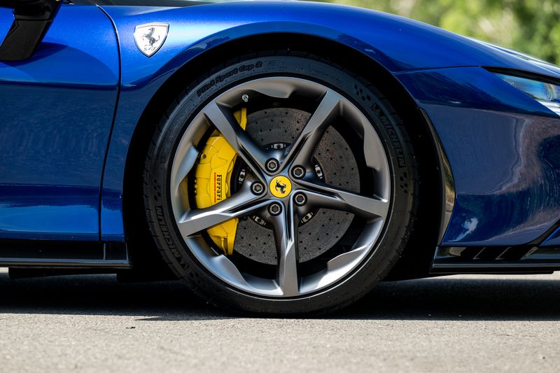 Ferrari SF90 Spider F1 DCT