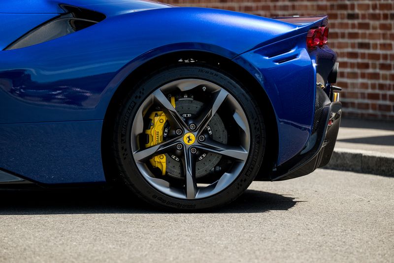 Ferrari SF90 Spider F1 DCT