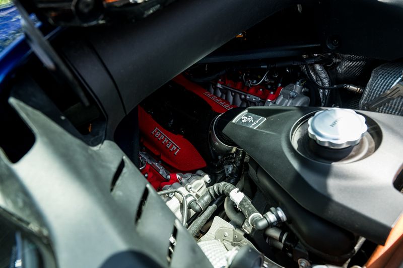 Ferrari SF90 Spider F1 DCT
