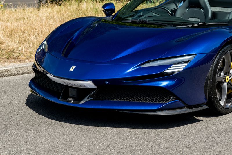 Ferrari SF90 Spider F1 DCT