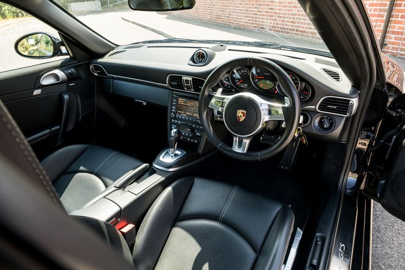 Porsche 911 (997.2) Carrera 4 GTS Coupe PDK AWD