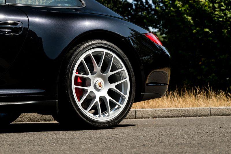Porsche 911 (997.2) Carrera 4 GTS Coupe PDK AWD