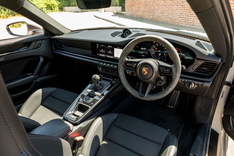 Porsche 911 (992.1) Carrera T