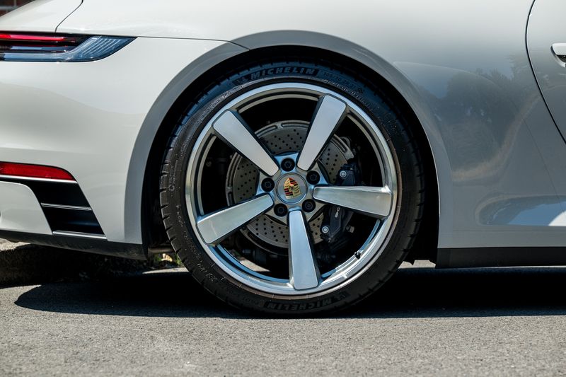 Porsche 911 (992.1) Carrera T