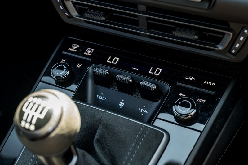 Porsche 911 (992.1) Carrera T