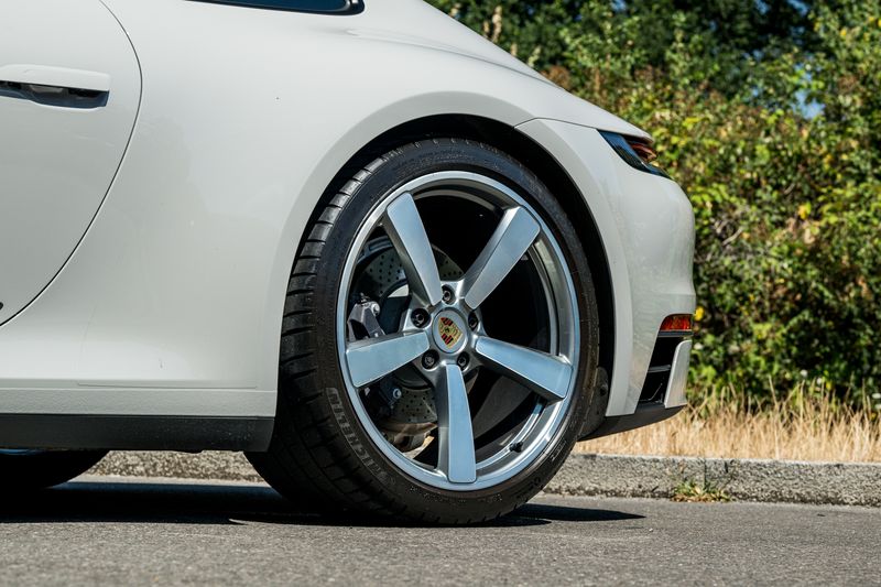 Porsche 911 (992.1) Carrera T