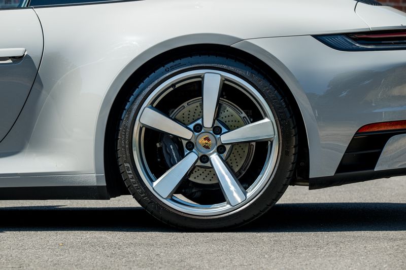 Porsche 911 (992.1) Carrera T