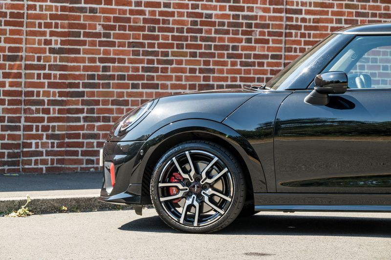 MINI Cooper 2.0 John Cooper Works Hatchback 3dr Petrol Auto (Level 3)