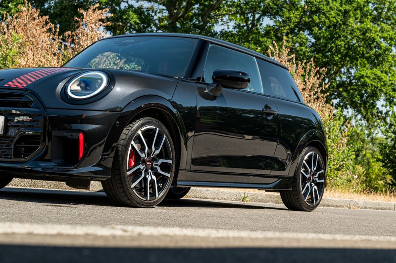 MINI Cooper 2.0 John Cooper Works Hatchback 3dr Petrol Auto (Level 3)